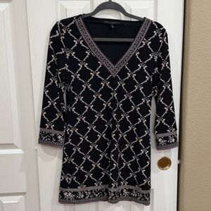 White House Black Market Patterned V-Neck Tunic - Size XS